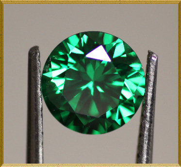 AAAAA Quality:  Round Brilliant Emerald Green 