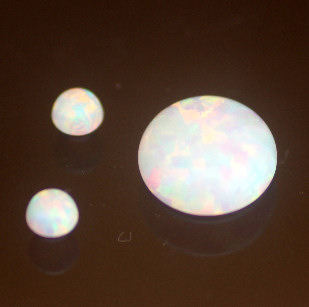 Lab Created Opal:  Round Cobochon White (k-17B)  